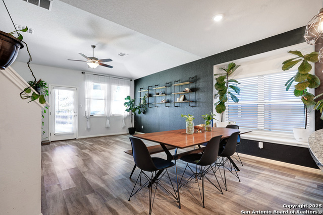 Image 8 of 28 For 5214 Seashore