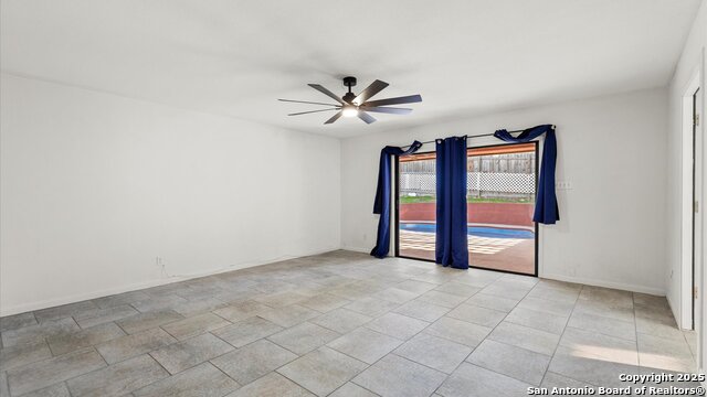 Image 13 of 30 For 3406 Columbia Drive