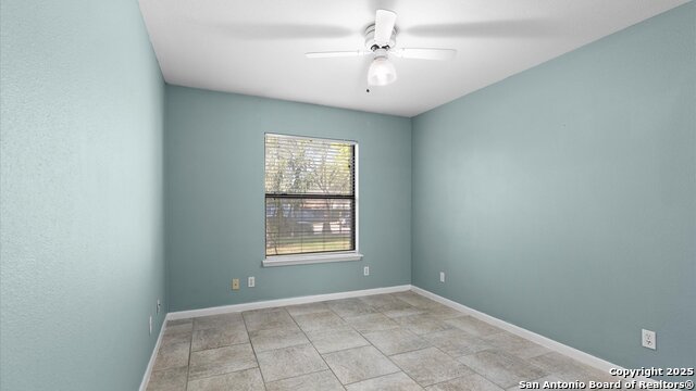 Image 19 of 30 For 3406 Columbia Drive