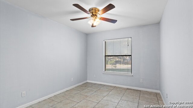 Image 21 of 30 For 3406 Columbia Drive