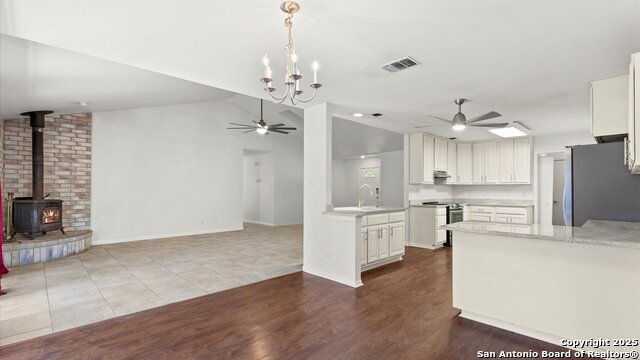 Image 4 of 30 For 3406 Columbia Drive