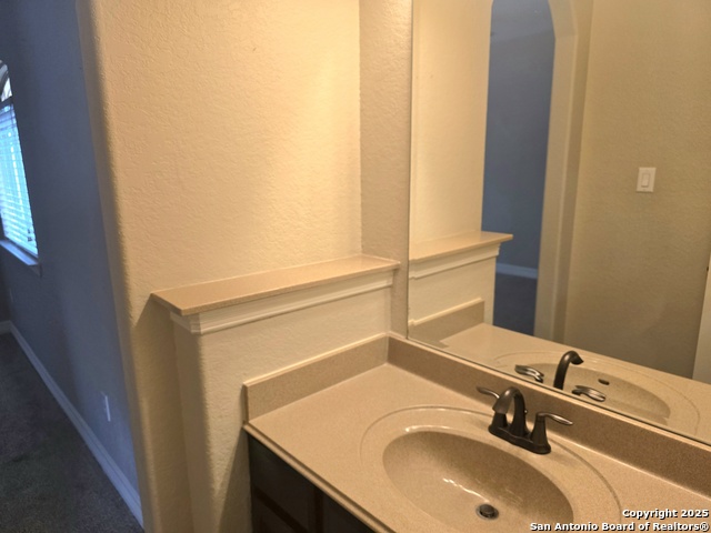 Image 25 of 32 For 8719 Kallison Arbor