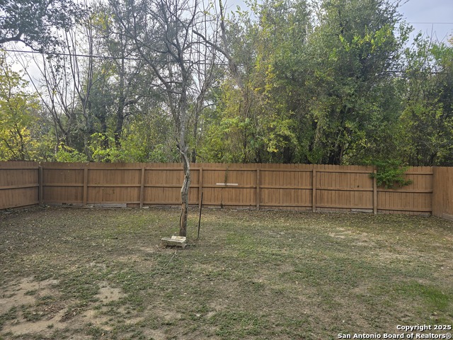 Image 29 of 32 For 8719 Kallison Arbor