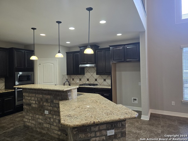 Image 7 of 32 For 8719 Kallison Arbor