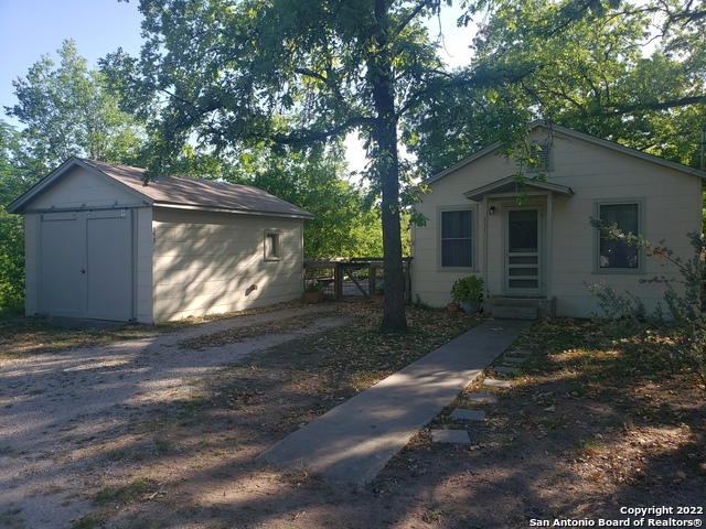 Image 2 of 15 For 111 Brackenridge N