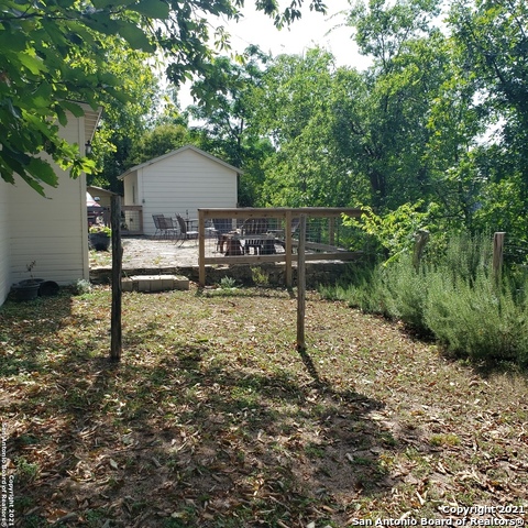 Image 4 of 15 For 111 Brackenridge N