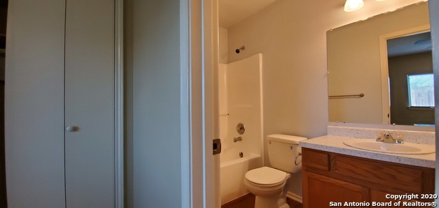 Image 20 of 22 For 534 Dukeway Dr B