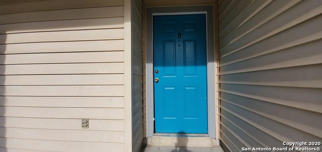 Image 4 of 22 For 534 Dukeway Dr B