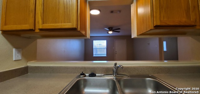 Image 9 of 22 For 534 Dukeway Dr B