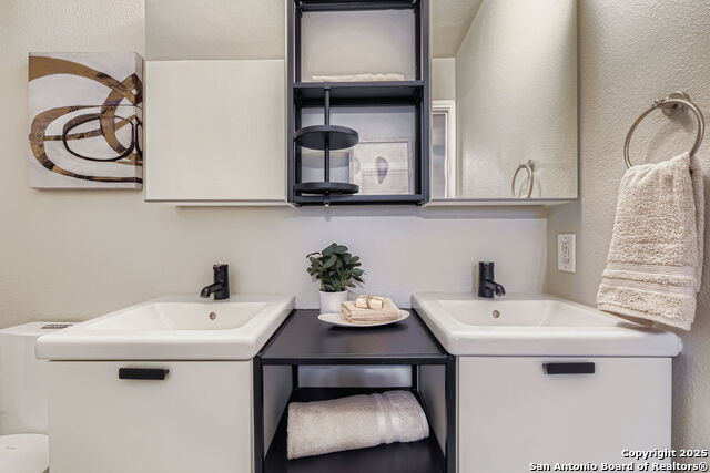 Image 16 of 29 For 9322 Valley Ridge