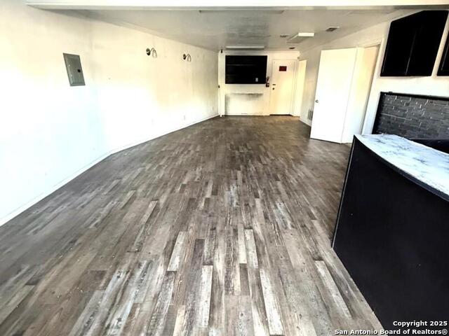 Listing photo id 0 for 6617 Flores S