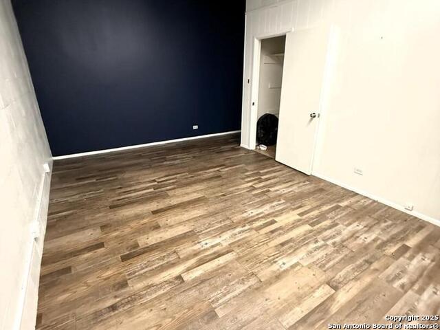 Listing photo id 5 for 6617 Flores S