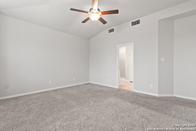 Listing photo id 11 for 11627 Troubadour Trail