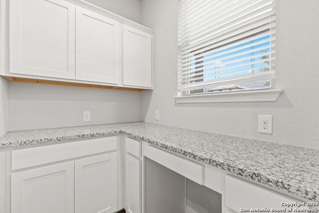 Listing photo id 15 for 11627 Troubadour Trail