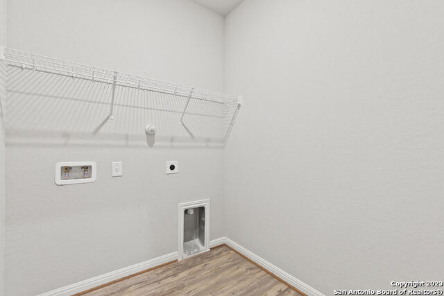 Listing photo id 16 for 11627 Troubadour Trail