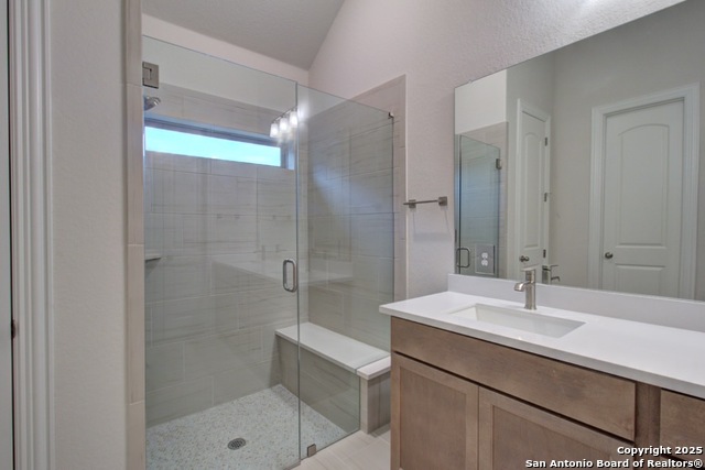 Listing photo id 18 for 2031 Stephanie Avenue