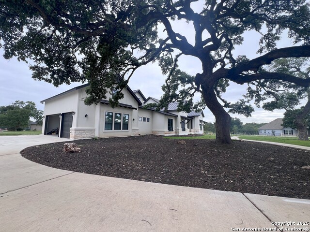 Image 2 of 33 For 1163 Trotter Lane