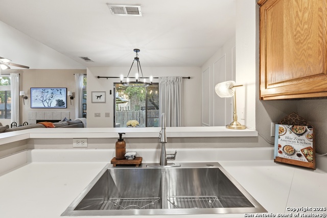 Image 21 of 42 For 4239 Shady Tree