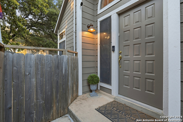 Image 7 of 42 For 4239 Shady Tree