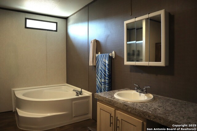 Image 15 of 39 For 889 24th E 