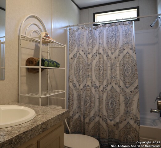 Image 20 of 39 For 889 24th E 