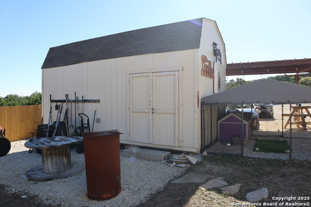 Image 26 of 39 For 889 24th E 