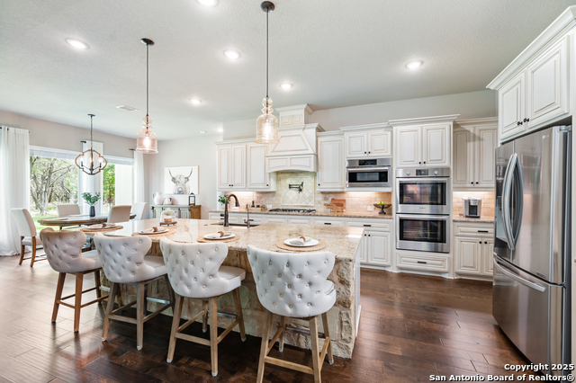 Image 14 of 33 For 2335 Geneseo Oaks