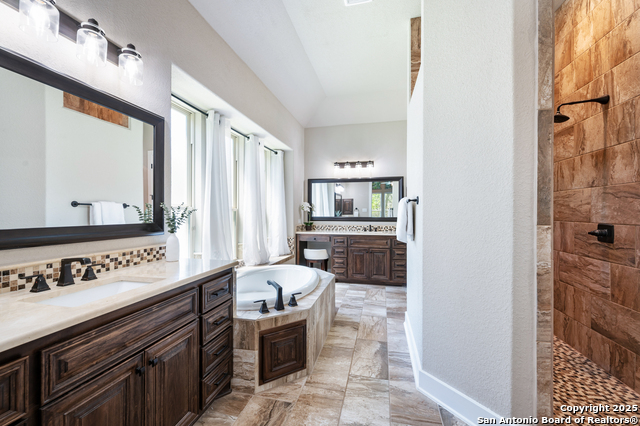 Image 22 of 33 For 2335 Geneseo Oaks