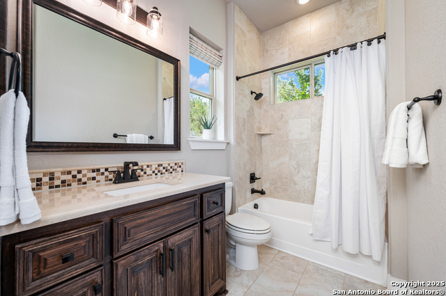 Image 26 of 33 For 2335 Geneseo Oaks