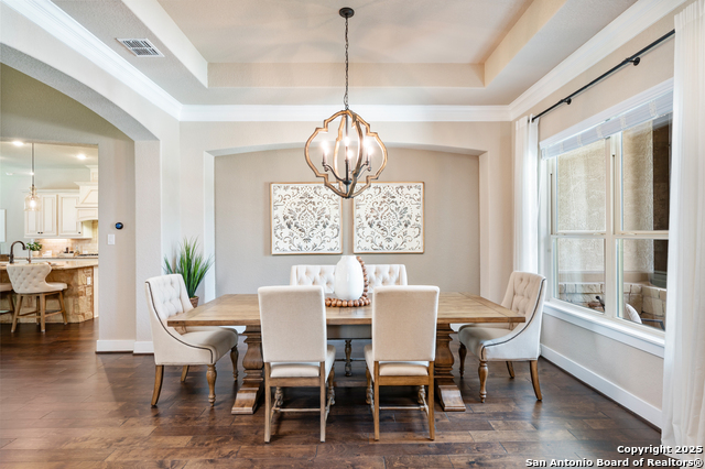 Image 8 of 33 For 2335 Geneseo Oaks