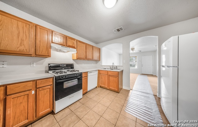 Image 9 of 19 For 515 Belcross