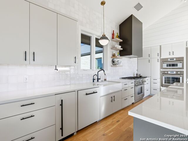 Image 10 of 68 For 577 Cattle Creek Rd