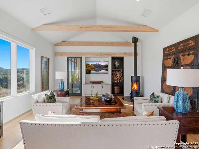 Image 15 of 68 For 577 Cattle Creek Rd