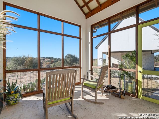 Image 17 of 68 For 577 Cattle Creek Rd