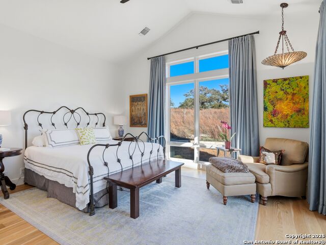 Image 19 of 68 For 577 Cattle Creek Rd