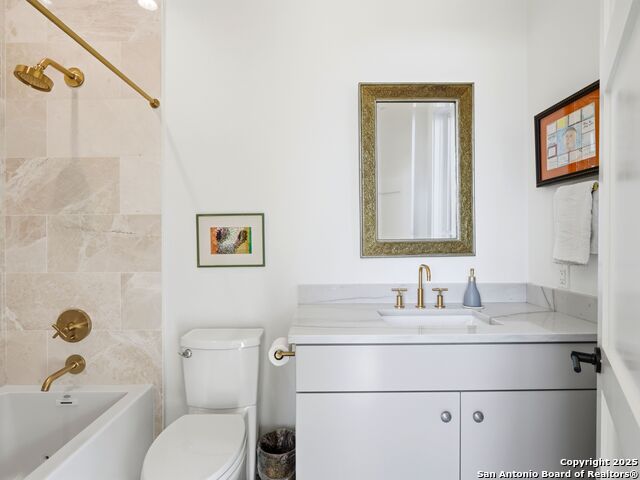 Image 26 of 68 For 577 Cattle Creek Rd