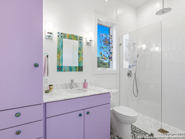 Image 31 of 68 For 577 Cattle Creek Rd