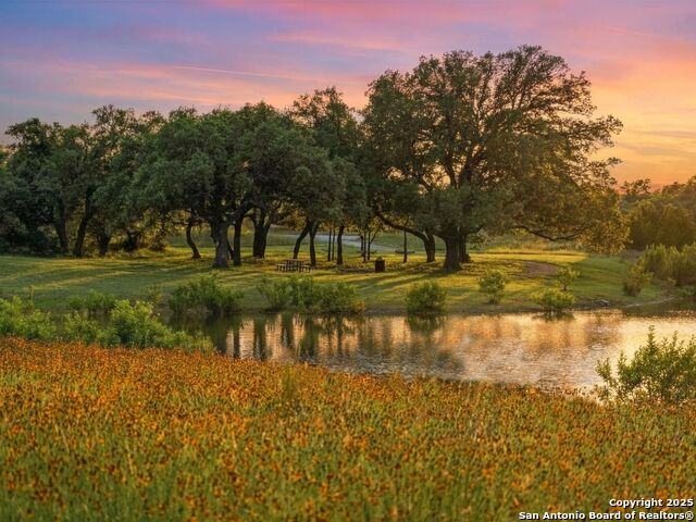 Image 38 of 68 For 577 Cattle Creek Rd