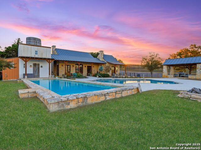 Image 43 of 68 For 577 Cattle Creek Rd