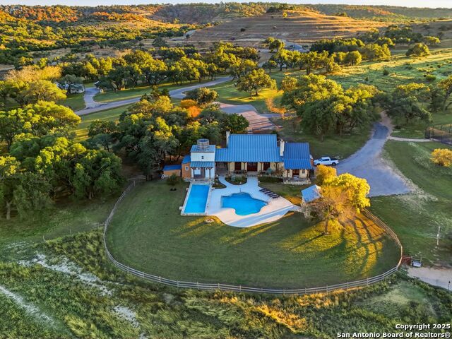 Image 49 of 68 For 577 Cattle Creek Rd