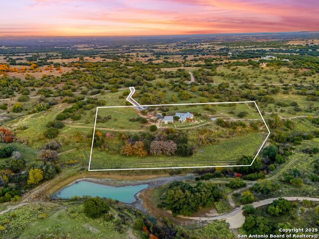 Image 52 of 68 For 577 Cattle Creek Rd