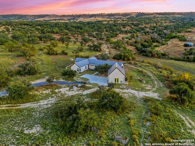 Image 54 of 68 For 577 Cattle Creek Rd