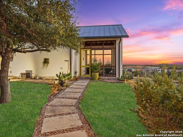 Image 6 of 68 For 577 Cattle Creek Rd