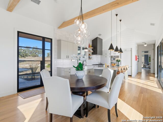 Image 8 of 68 For 577 Cattle Creek Rd