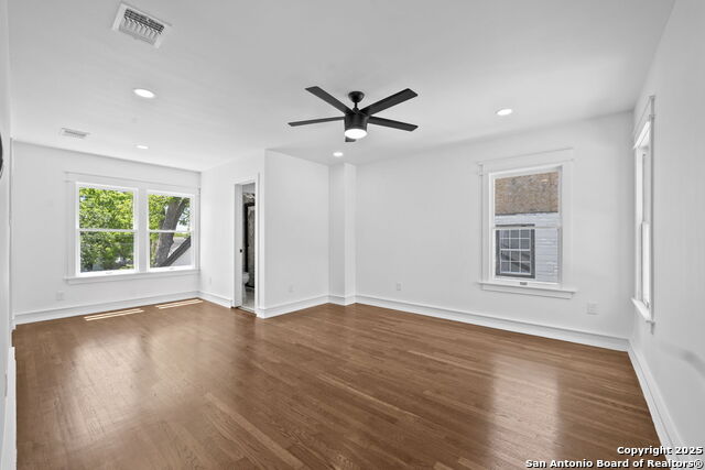 Image 12 of 23 For 246 Quentin Dr.