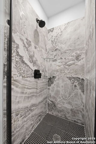 Image 17 of 23 For 246 Quentin Dr.