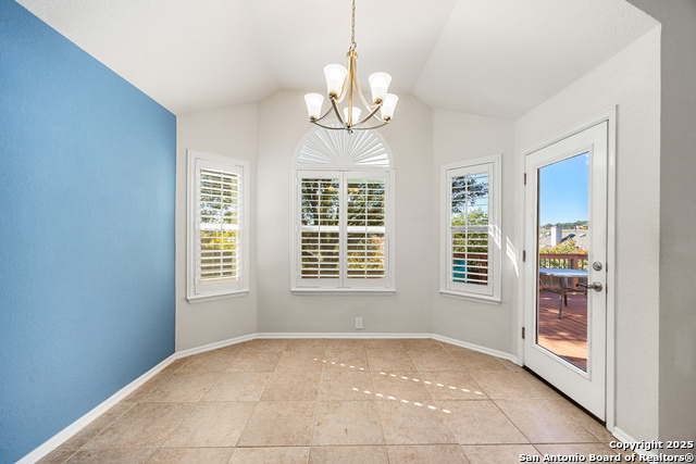 Image 21 of 52 For 22015 Dolomite