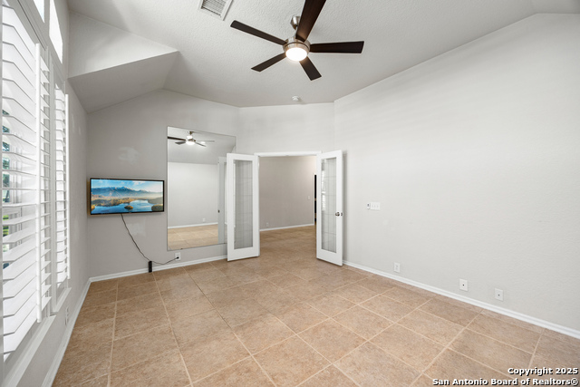 Image 24 of 52 For 22015 Dolomite