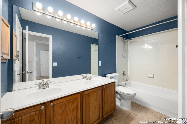 Image 27 of 52 For 22015 Dolomite