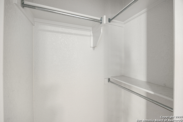 Image 30 of 52 For 22015 Dolomite